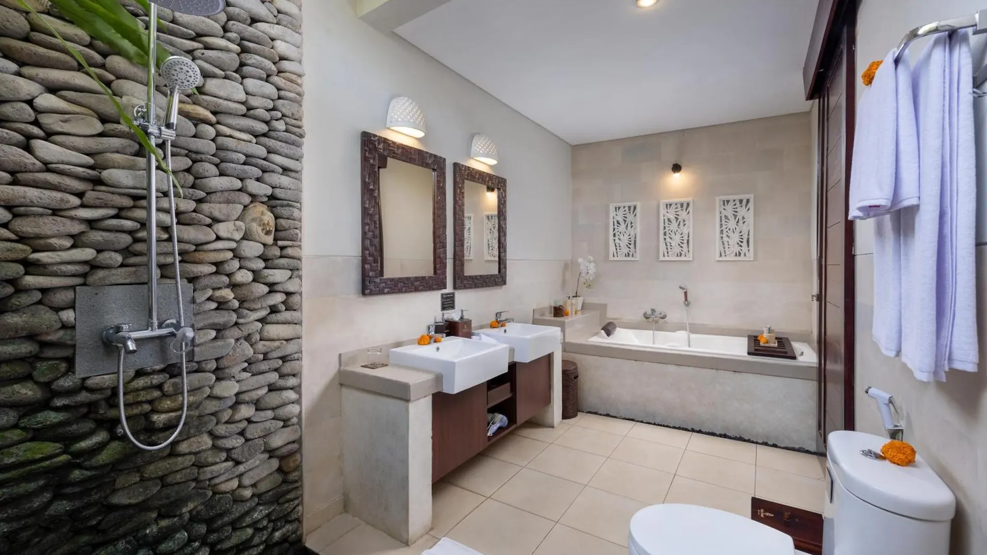 Griya Shanti Villas & Spa Ubud   Ubud (Bali)